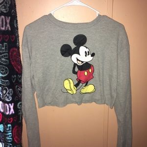 cropped long sleeve Mickey Mouse tee